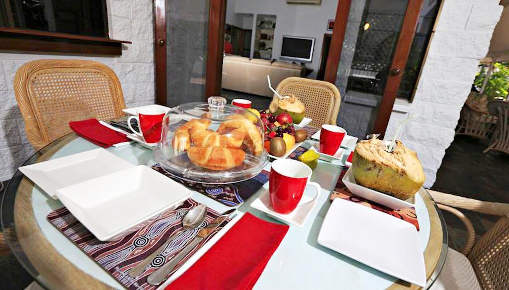 South Pacific Bed & Breakfast Клифтон-Бич Экстерьер фото