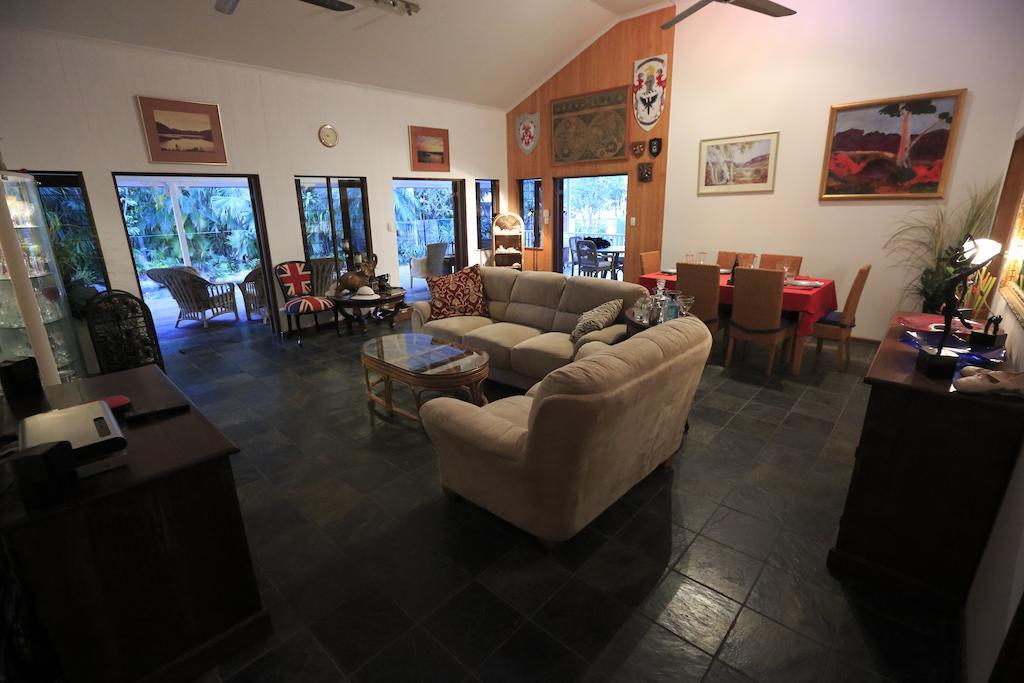 South Pacific Bed & Breakfast Клифтон-Бич Экстерьер фото