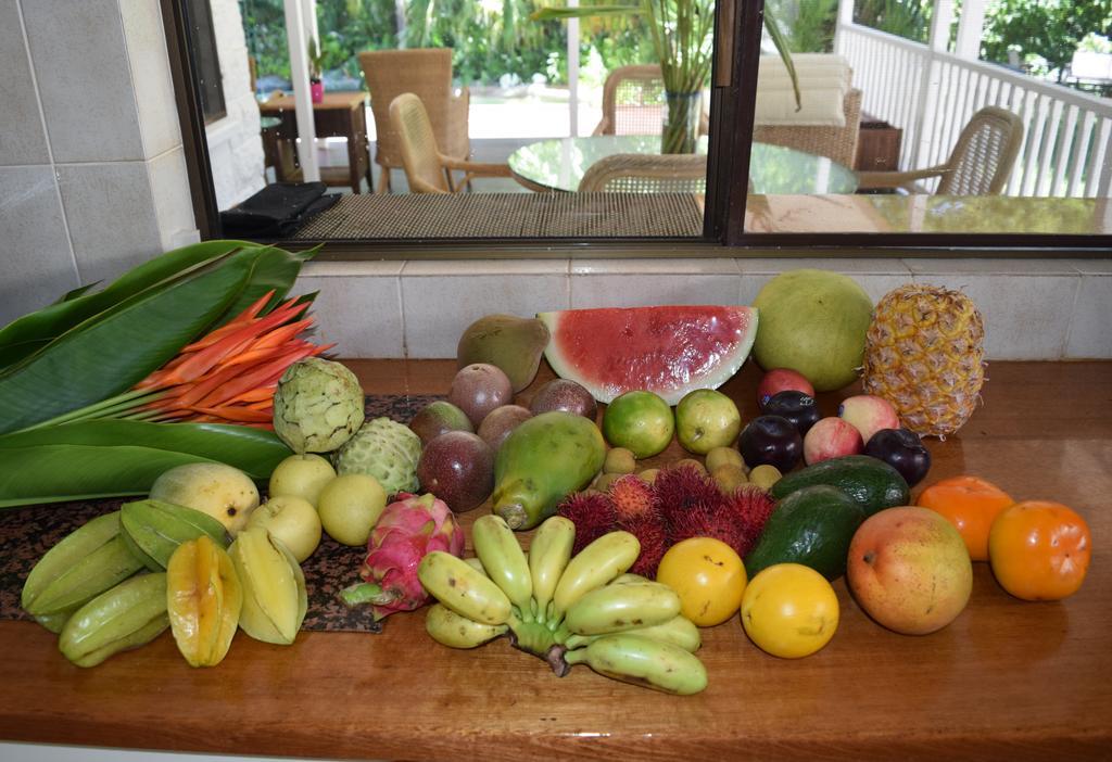 South Pacific Bed & Breakfast Клифтон-Бич Экстерьер фото