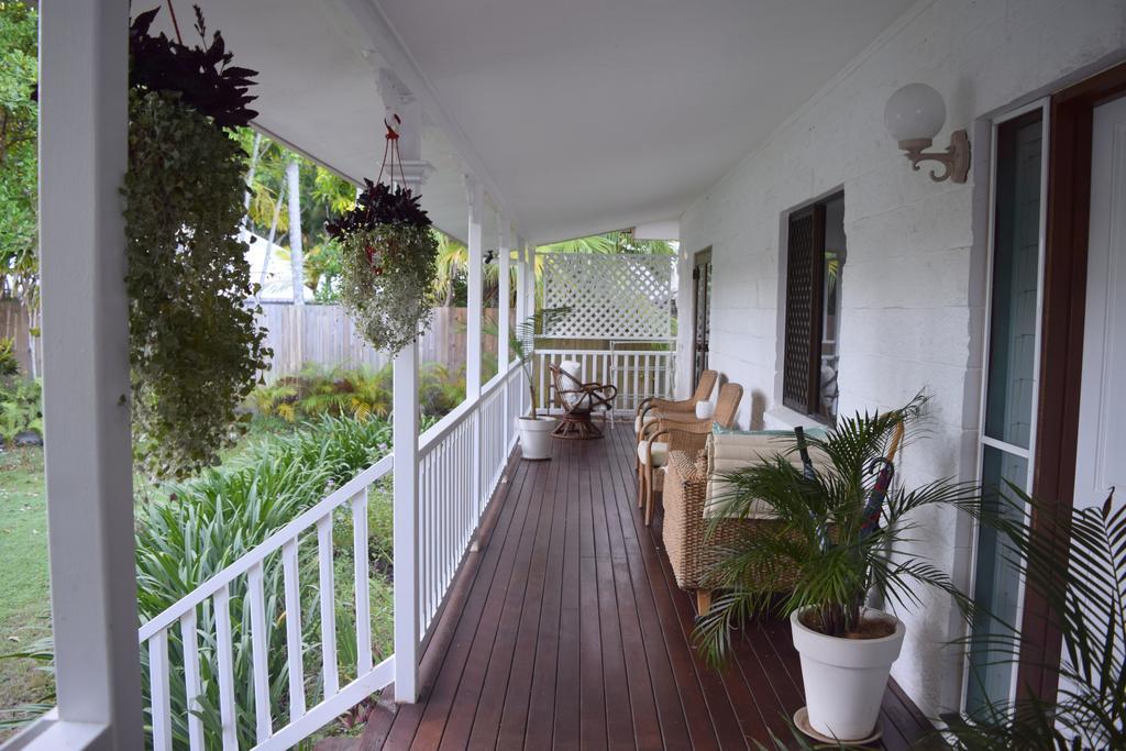 South Pacific Bed & Breakfast Клифтон-Бич Экстерьер фото