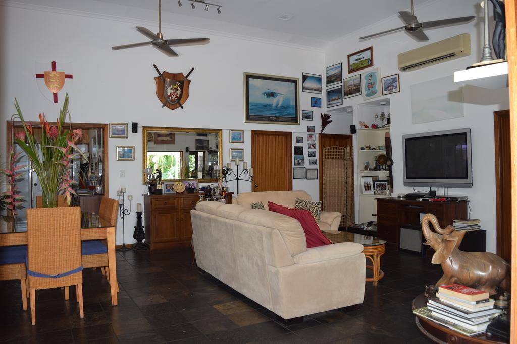 South Pacific Bed & Breakfast Клифтон-Бич Экстерьер фото